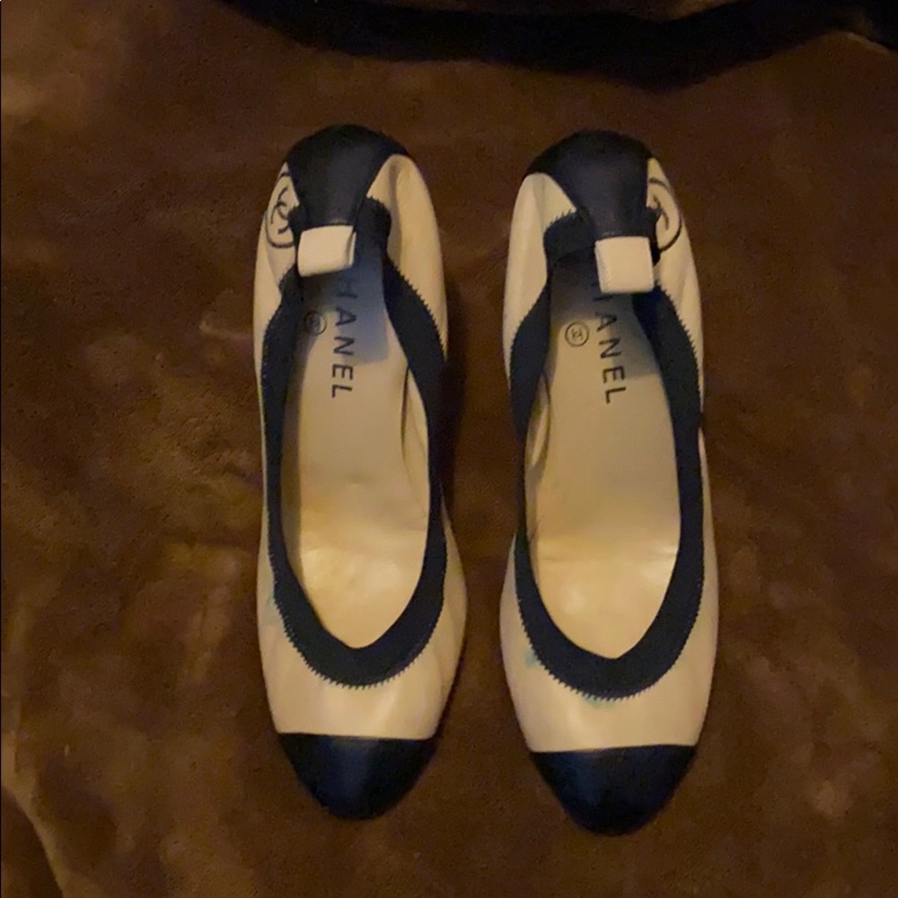 Chanel Heals